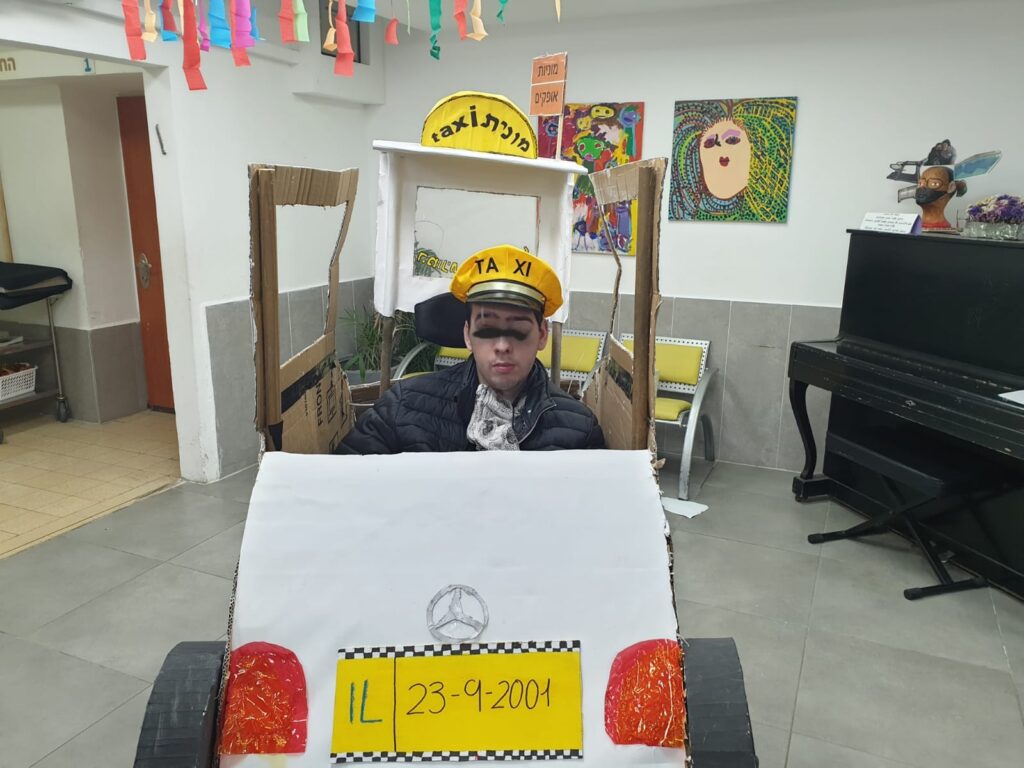 מונית